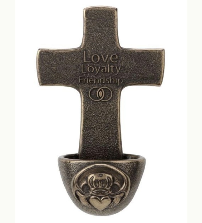Claddagh Font, Bronze 6.5”